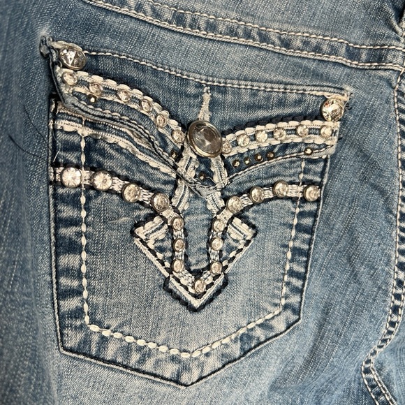 Royalty Denim Shorts - Picture 5 of 7